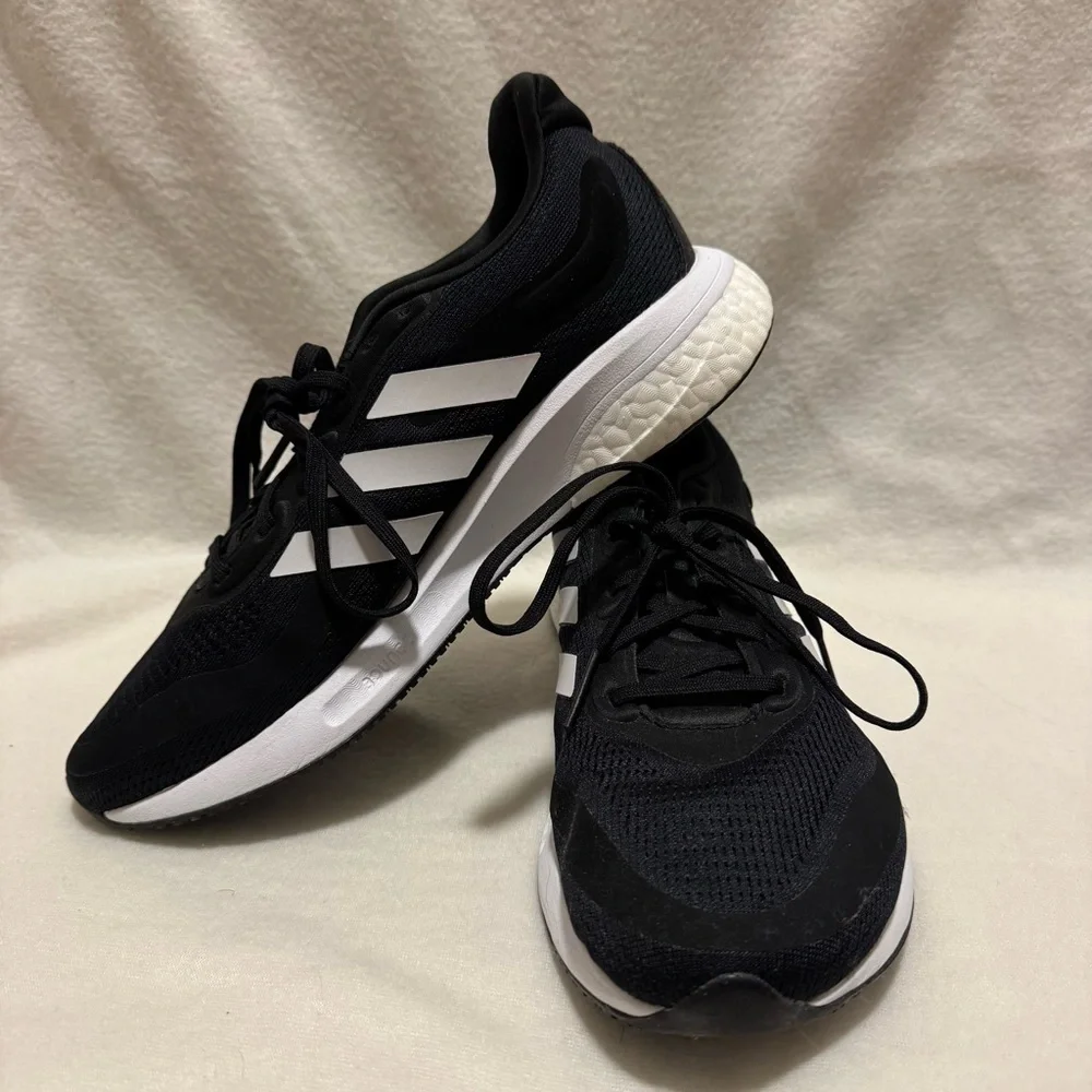 NEW ADIDAS Supernova Running Shoes Black 7.5